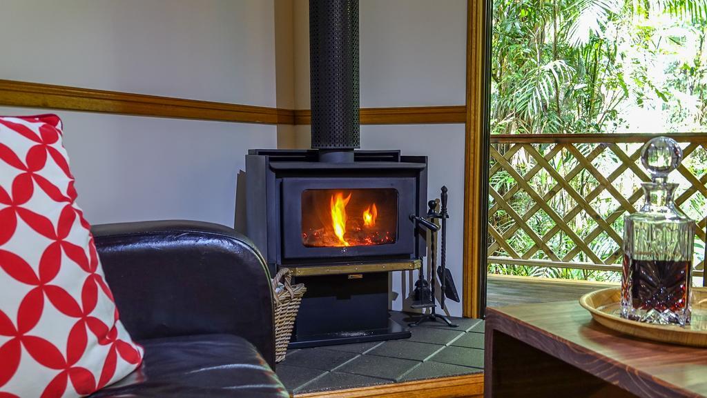 Crater Lakes Rainforest Cottages Yungaburra Exterior photo